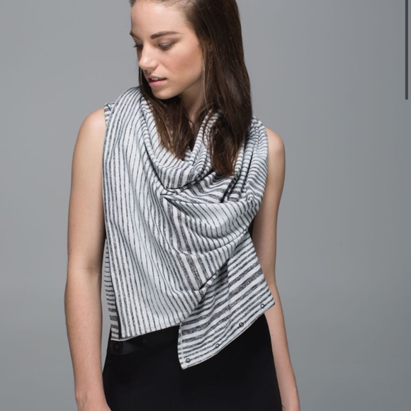 Lululemon Vinyasa Scarf Rulu Mini Akido Stripe Heathered Black Silver Spoon - Picture 3 of 7